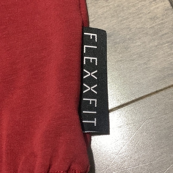 Flexxfit 1/2 Zip Cropped Sweatshirt - Red Merlot - Medium - Picture 4 of 4